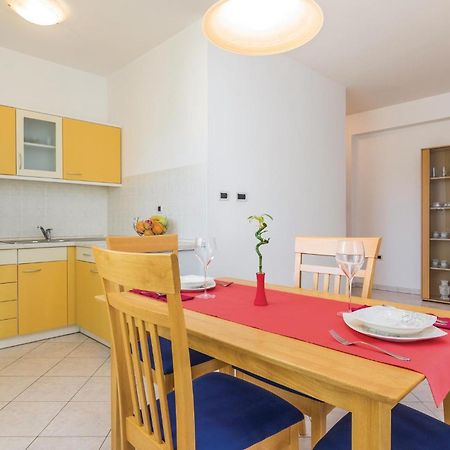 Cozy Apartment In Porec With Wifi Poreč Exterior foto